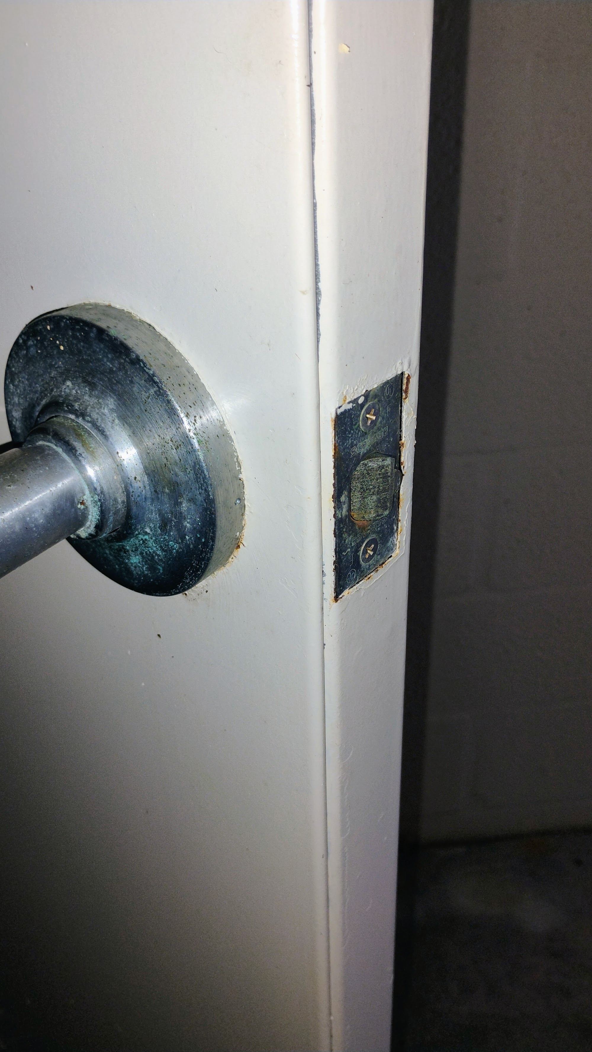 Commercial door lock repair